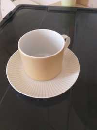 Chávenas de chá em cerâmica