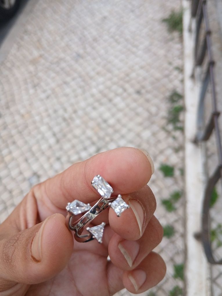 Anel masmera combinação de lapidações swarovski