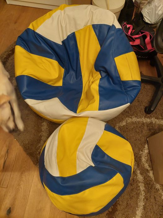 Pufy piłki siatkówka
