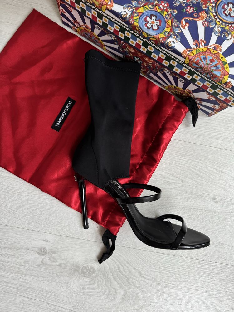 Продам босоніжки оригінал dolce&gabbana