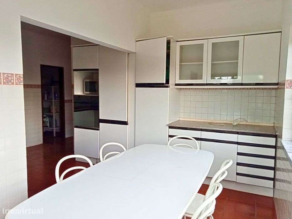 Moradia T3 inserida em terreno com 840m2