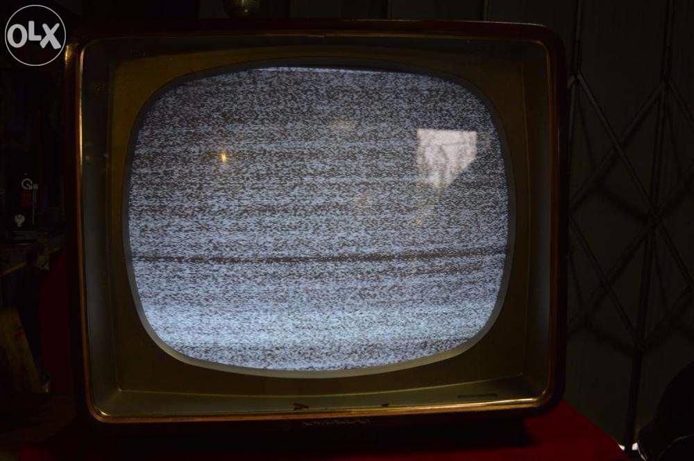 Televisão Philips muito antiga