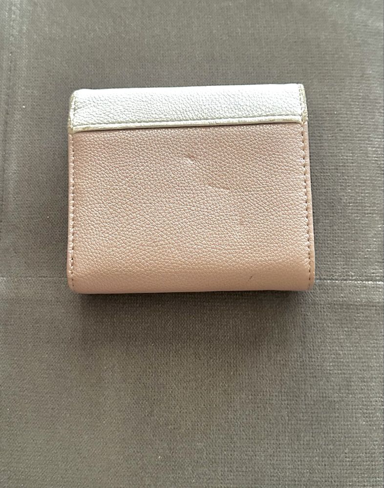 Portfel Guess w dobrym stanie cena do negocjacji