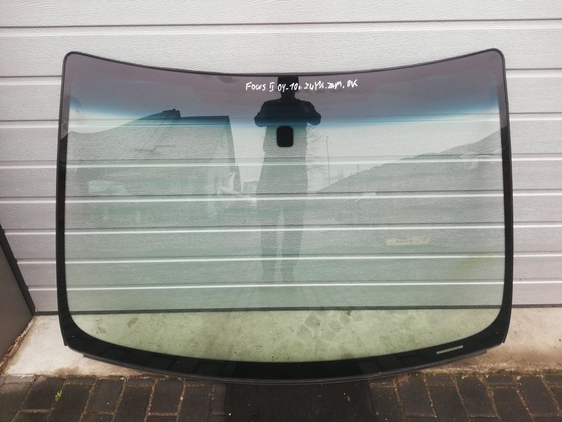 Szyba przednia przód czołowa Ford Focus mk2 04-11r zwykła
