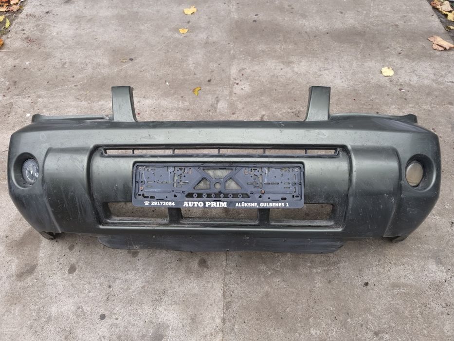 Продам передний бампер на nissan x-trail t30