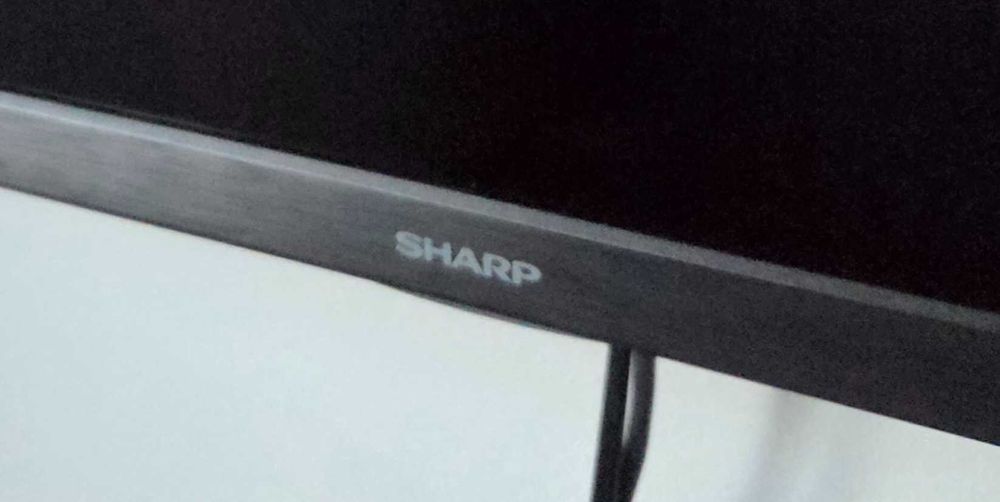 Smart TV Sharp 40 polegadas 4K Ultra HD usada