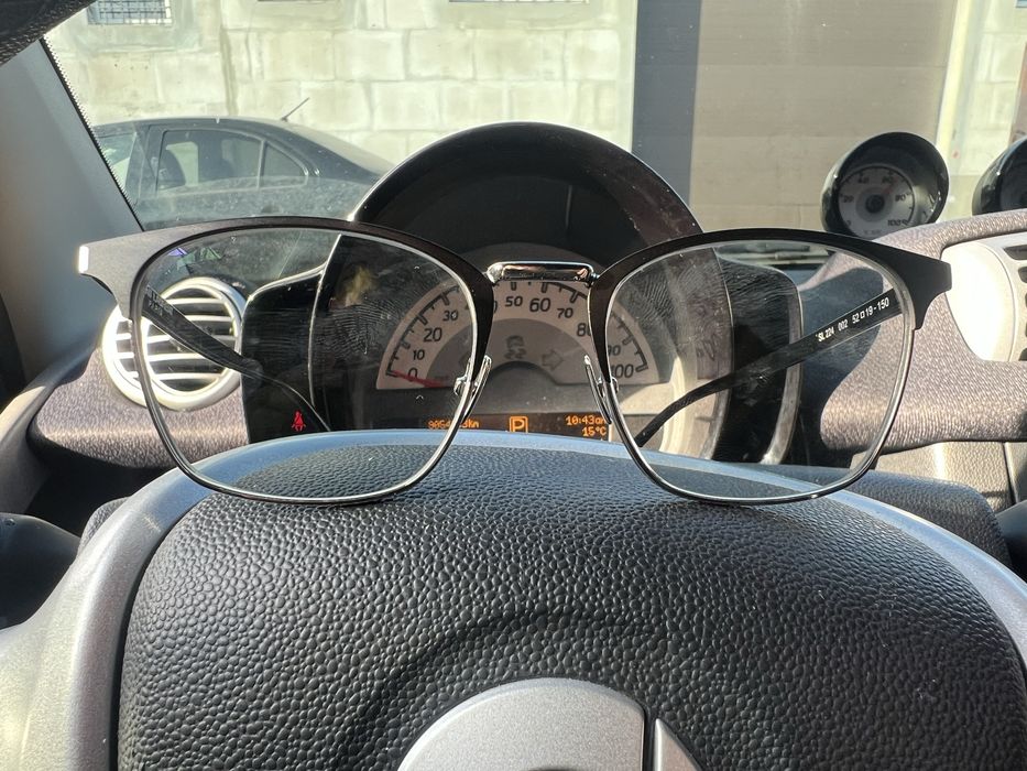 Оригінальні окуляри Saint Laurent SL224 — стан топ, привезені з США