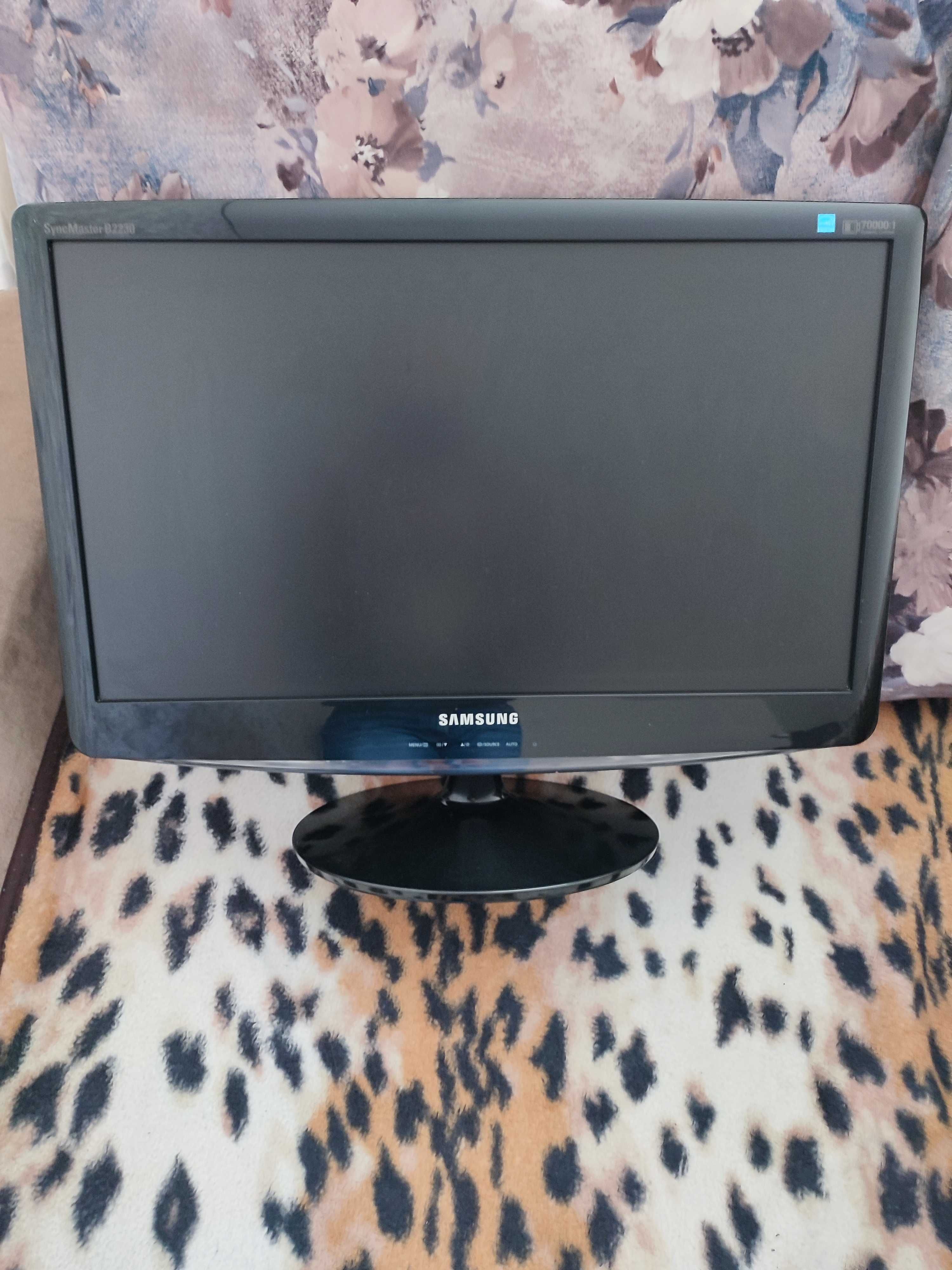 Продам монитор Samsung b2230N.