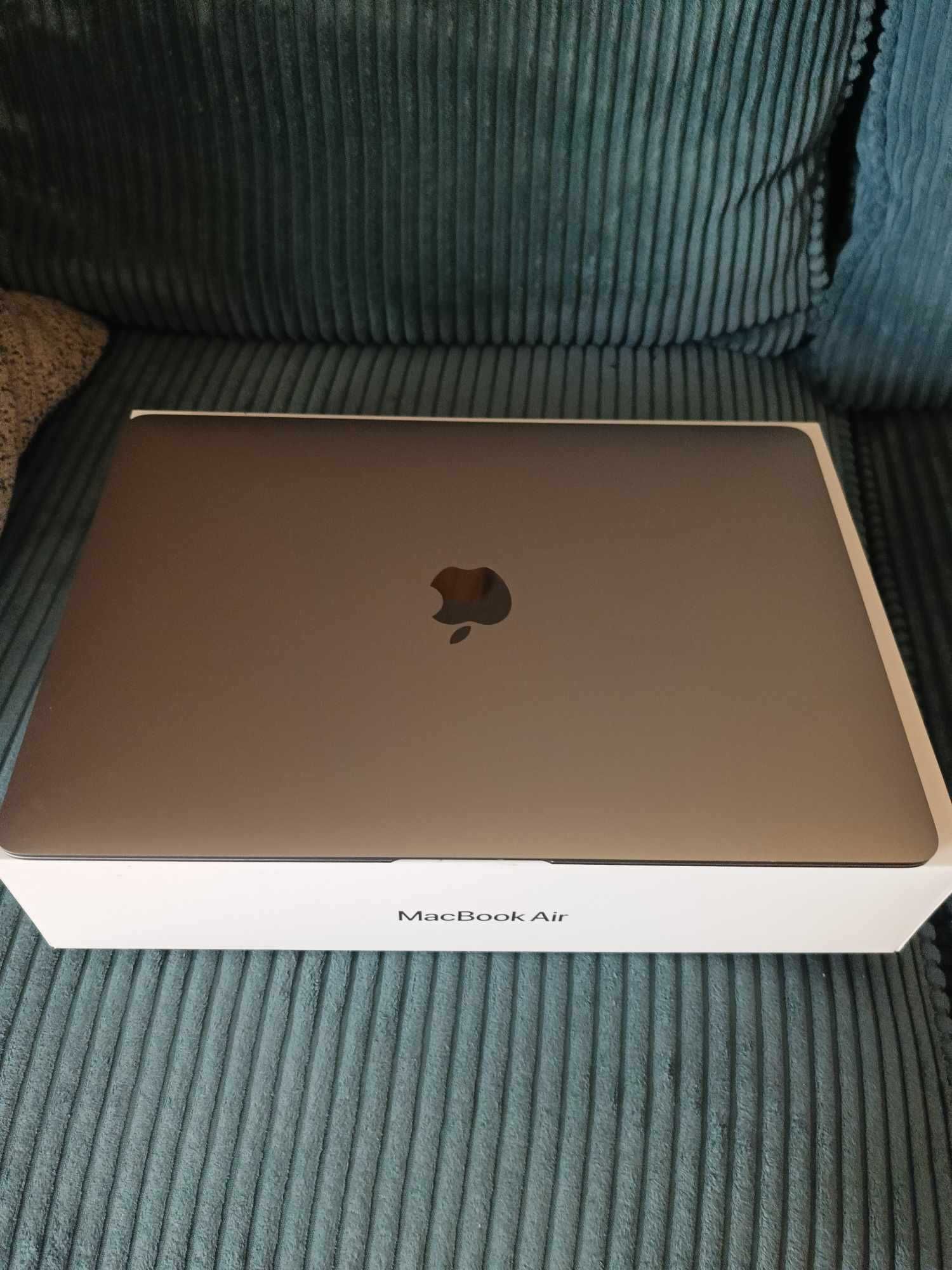 MacBook Air 2020 M1 13,3" 8/256GB Space Gray