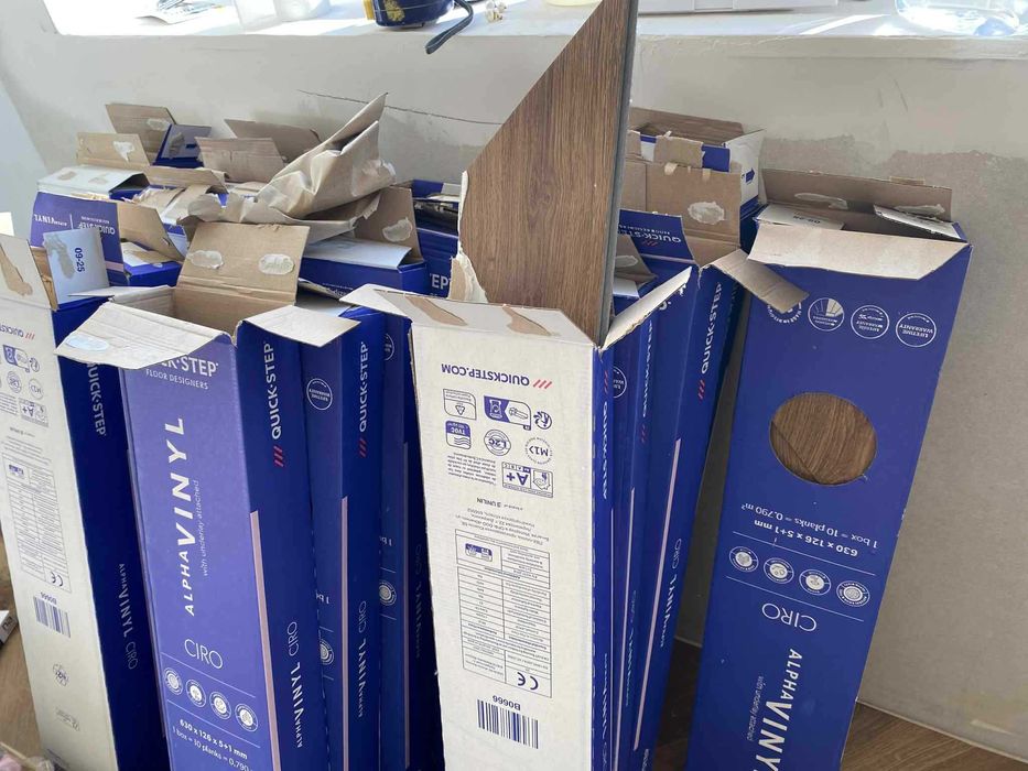 ścinki po panelach winylowych - quickstep jodełka