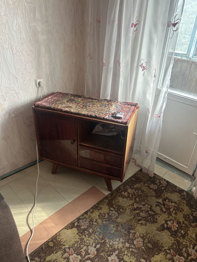Отдам старую мебель на дрова