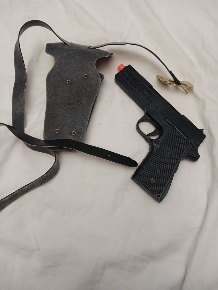 Іграшковий набір з Кобури та пістолета