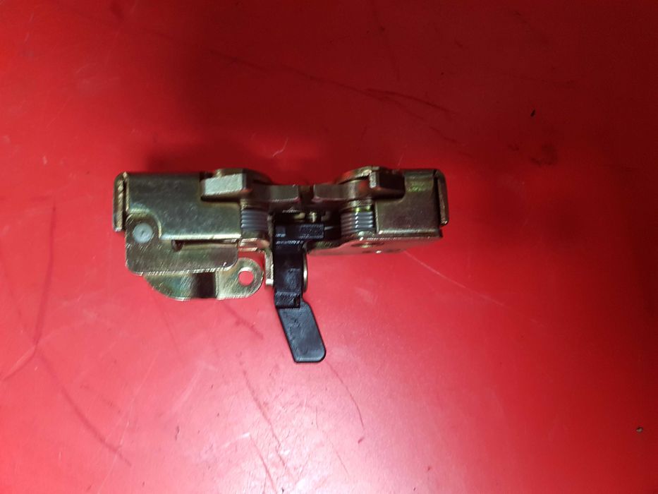 Zamek drzwi New Holland Case CNH 820324.06