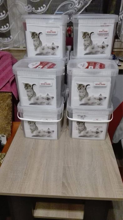 RC • Pojemnik na karme 2/3 , 4/5kg • średni, maly wybór • RoyalCanin
