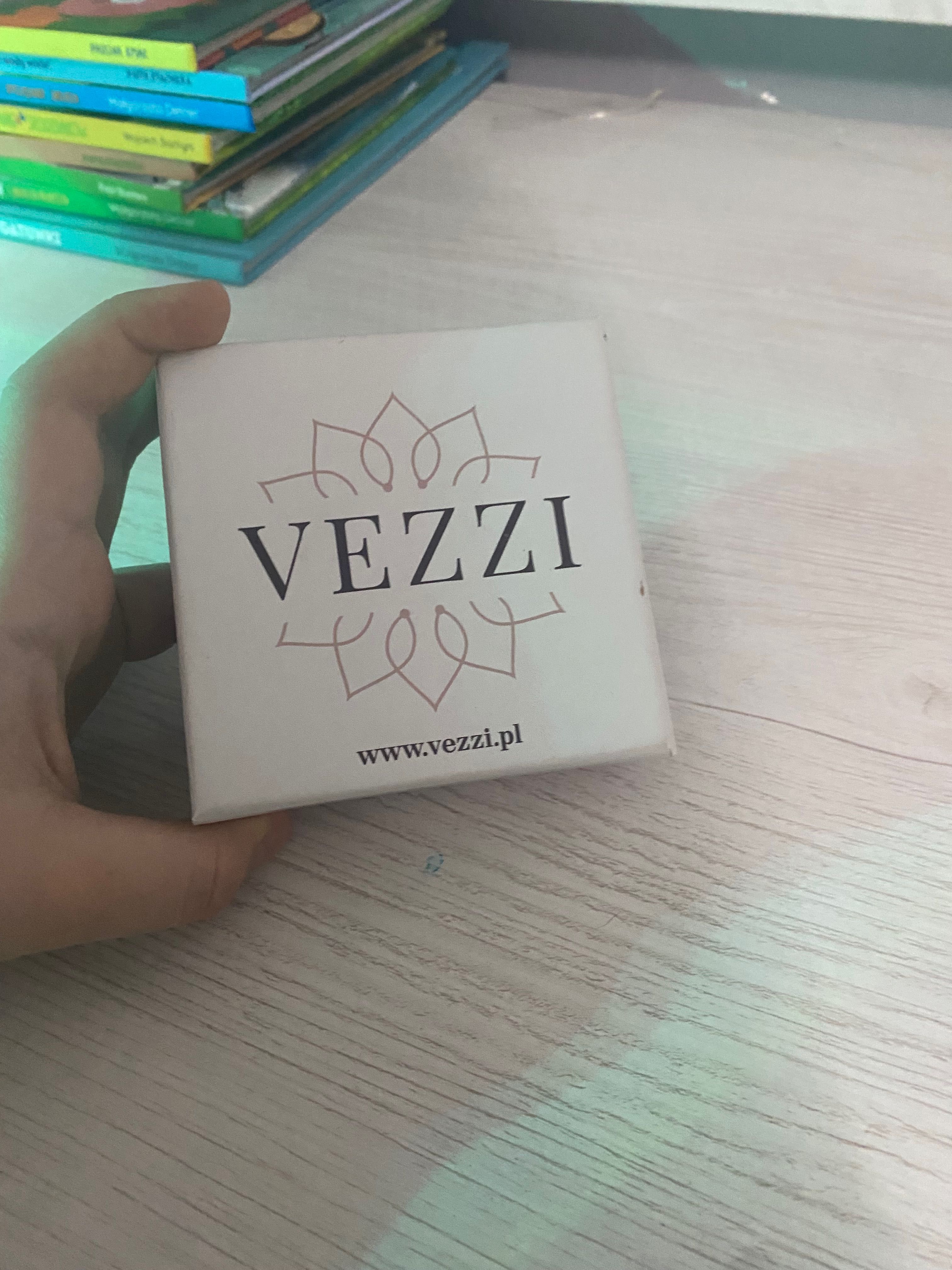 Naszyjnik z vezzi