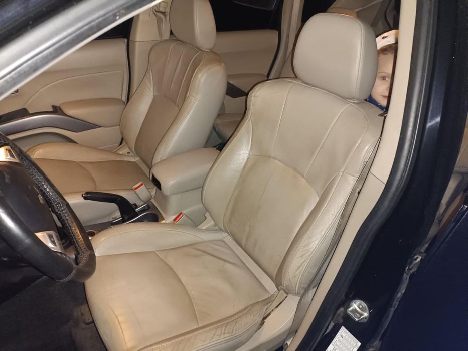 Sprzedam  Mitsubishi Outlander 2