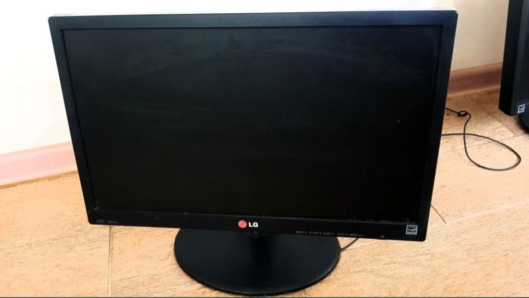 Монитор для компьютера LG