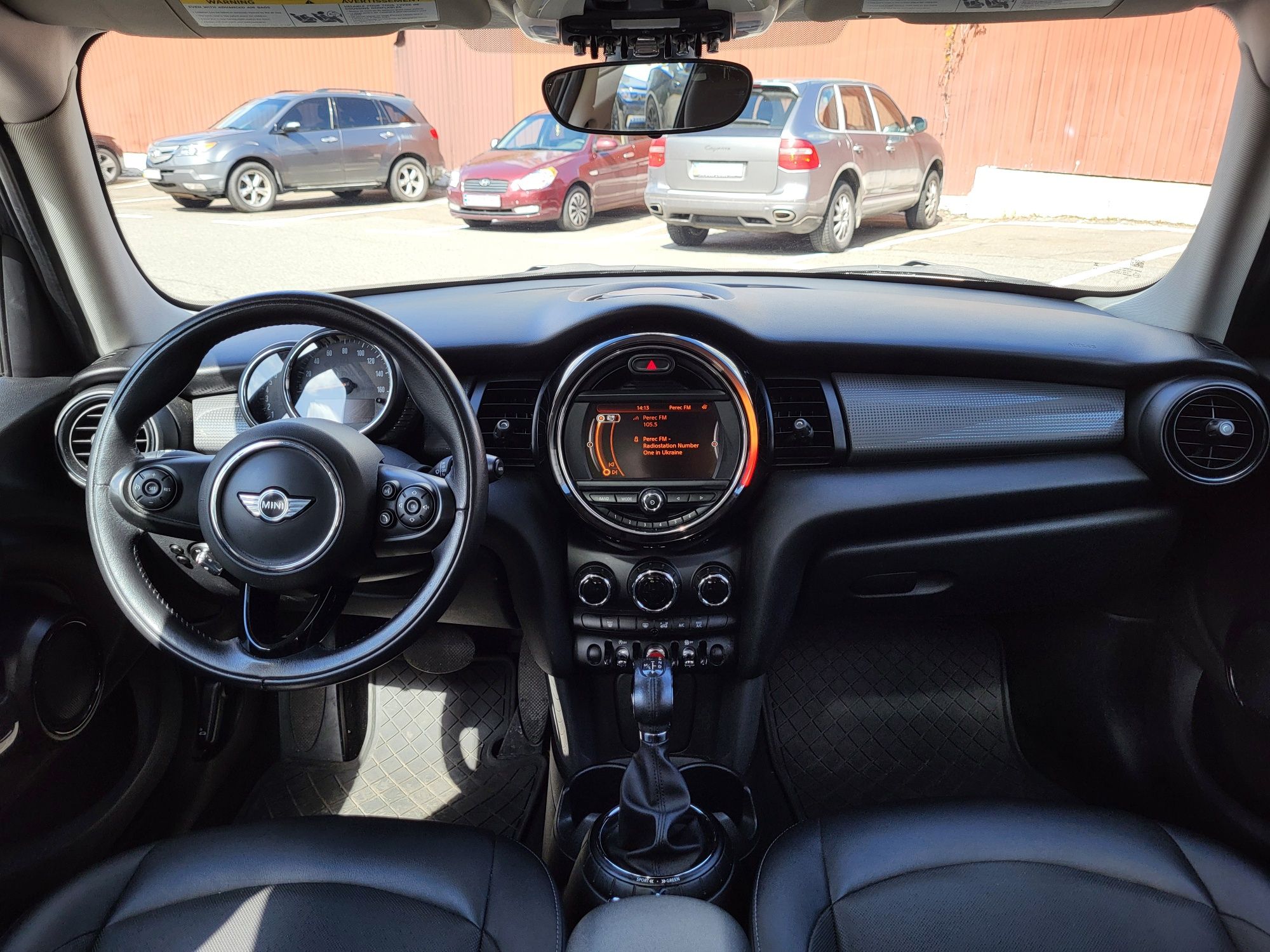 MINI Cooper F55 2015