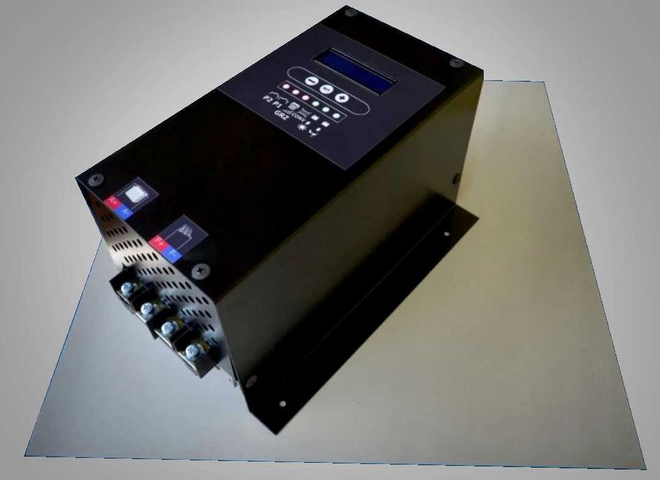 Regulator Hybrydowy SD2.4 2,5/1,5/2 kW elektrownia wiatrowa + PV