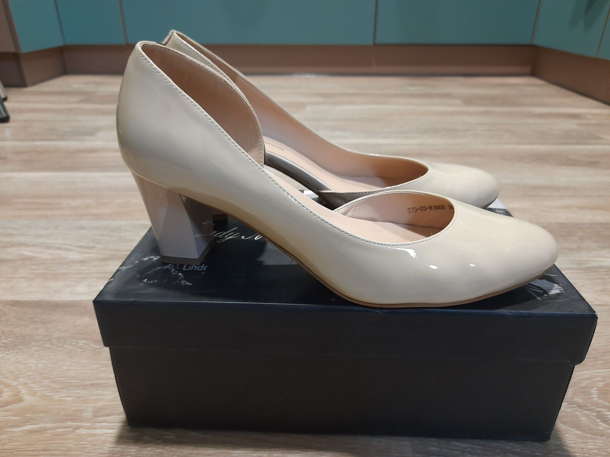 Туфлі жіночі, модельні. Lady marcia, 38 розмір.