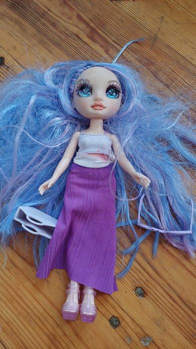 LoL lalka duża. Torebka okulary