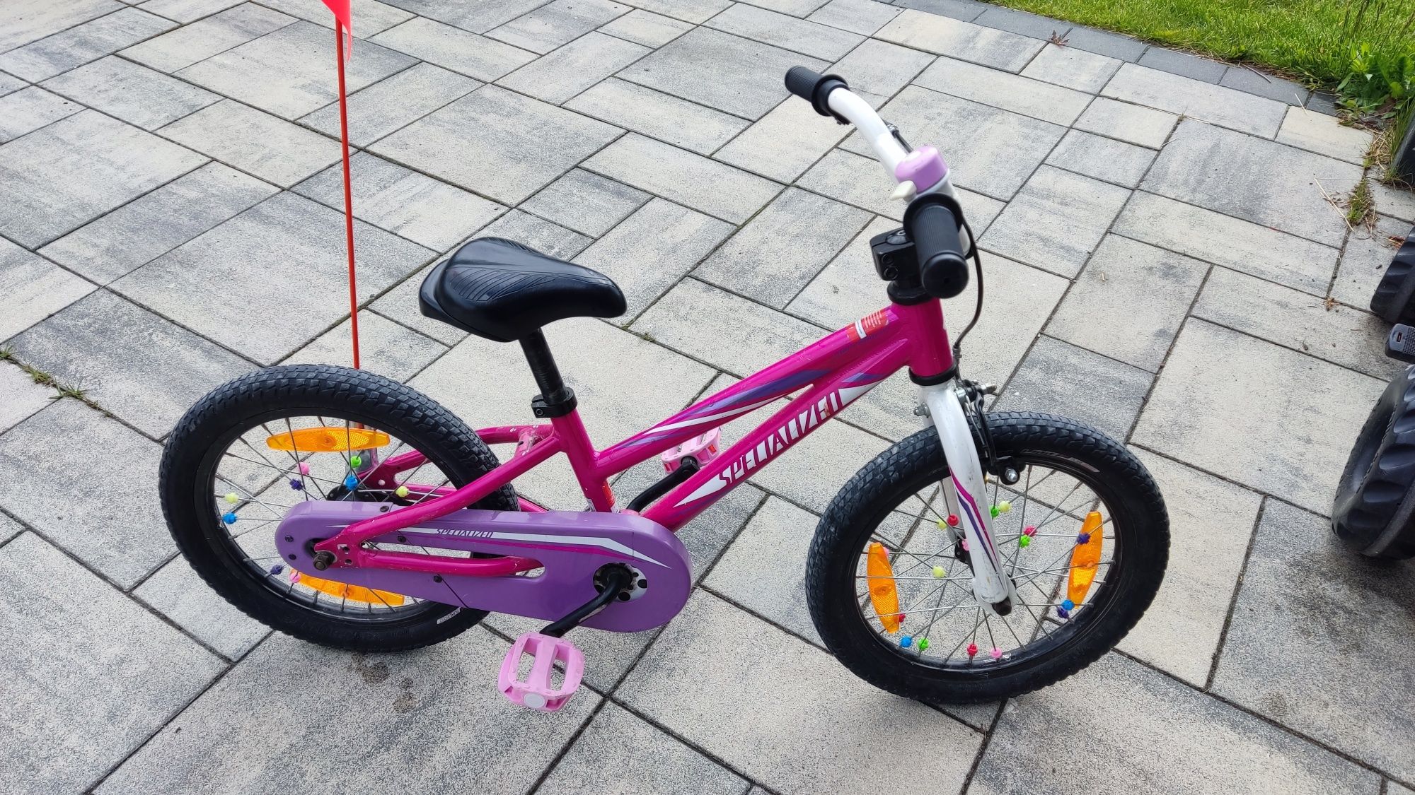 Rower dziecięcy specialized hotrock 16"