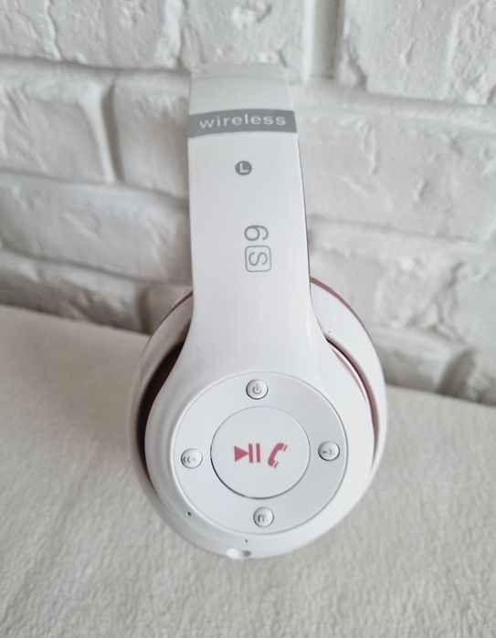 Słuchawki bezprzewodowe nauszne Bluetooth 6S białe