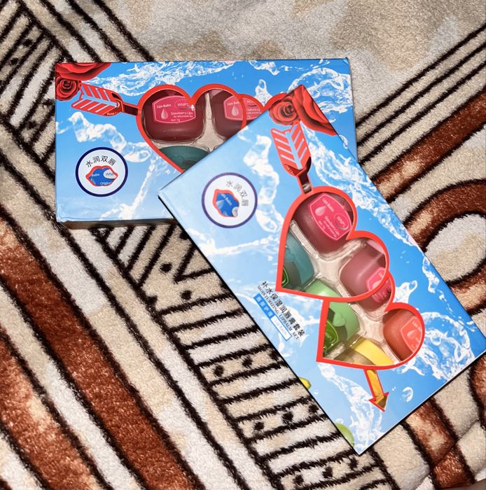 бальзами для губ(ціна за 2 упаковки)