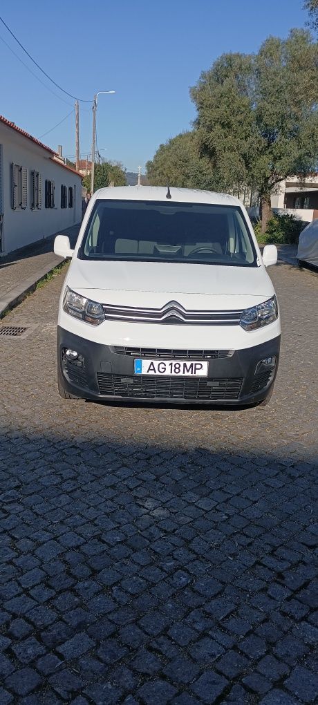 Citroen Berlingo de 2021 impecável