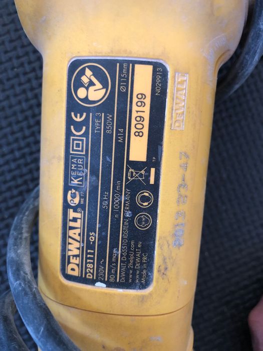 Szlifierka kątowa dewalt d28111 qs