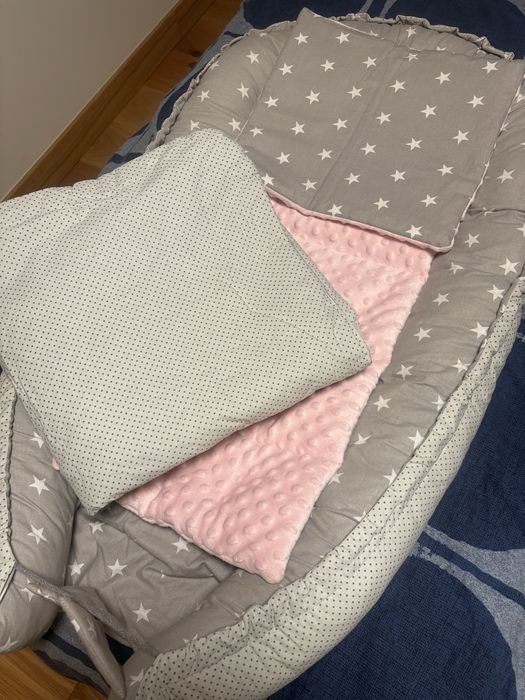 Ninho redutor de bebe dupla face