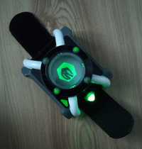 Zegarek Ben 10 Deluxe Omnitrix Playmates TM & Cartoon Network