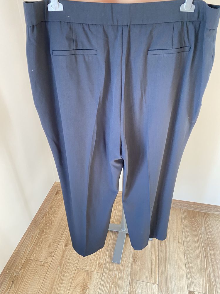 Nowe spodnie JD Williams rozmiar 50