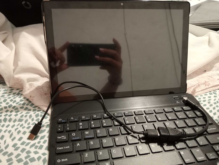 Tablet WUXIAN + Teclado Bluetooth + Capa Couro (10.1-64GB 4G RAM)