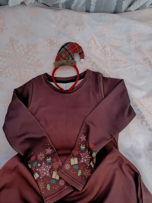 Sukienka świąteczna święta Mikołaj lekko ombre motywy świąteczne r 150