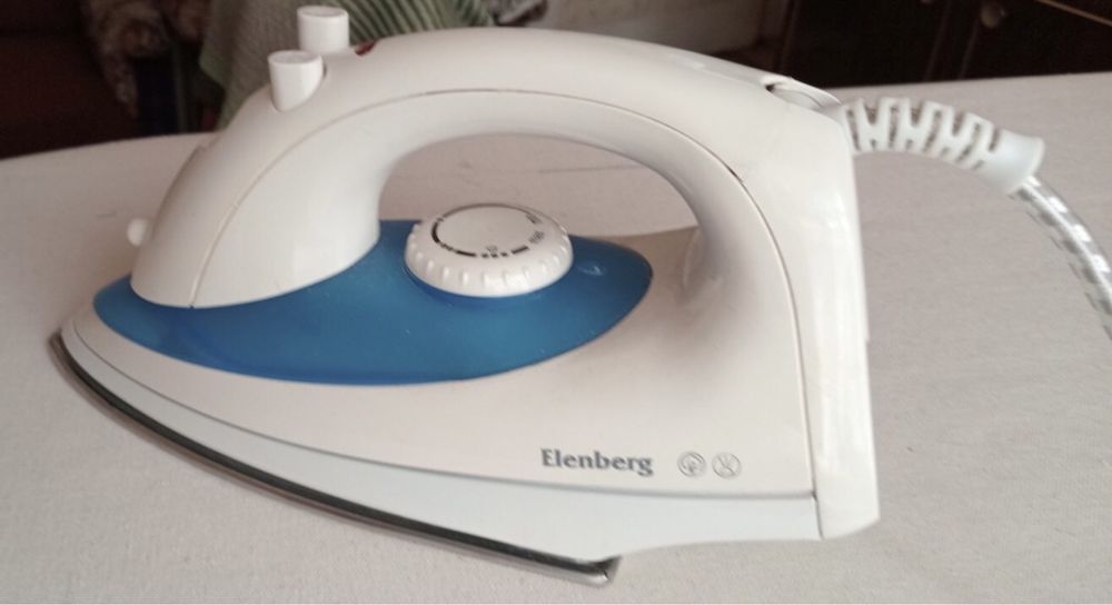 Утюг SI-3004 Elenberg
