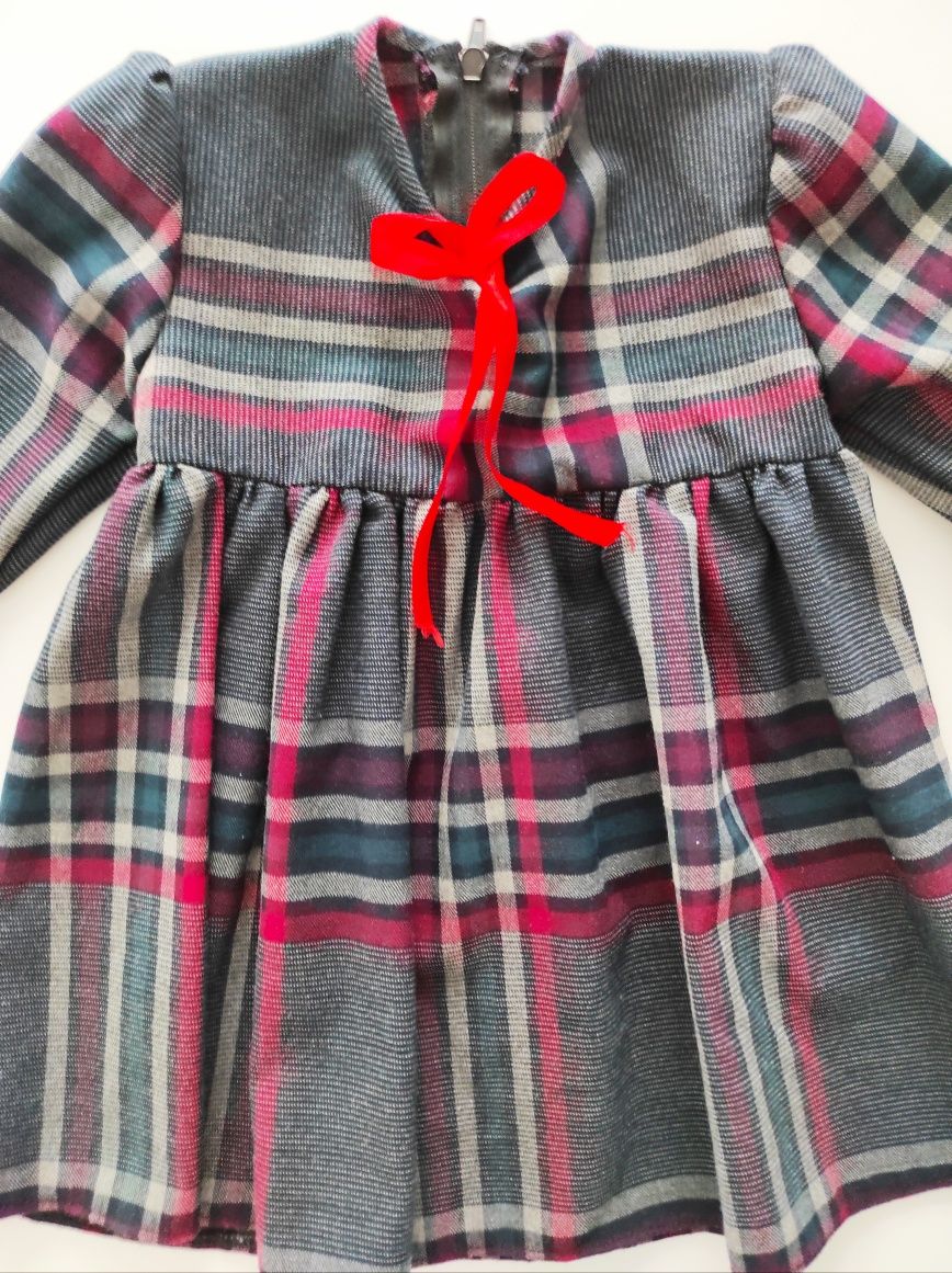 Sukienka handmade kratka czerwona unikatowa święta świąteczna r.80-86