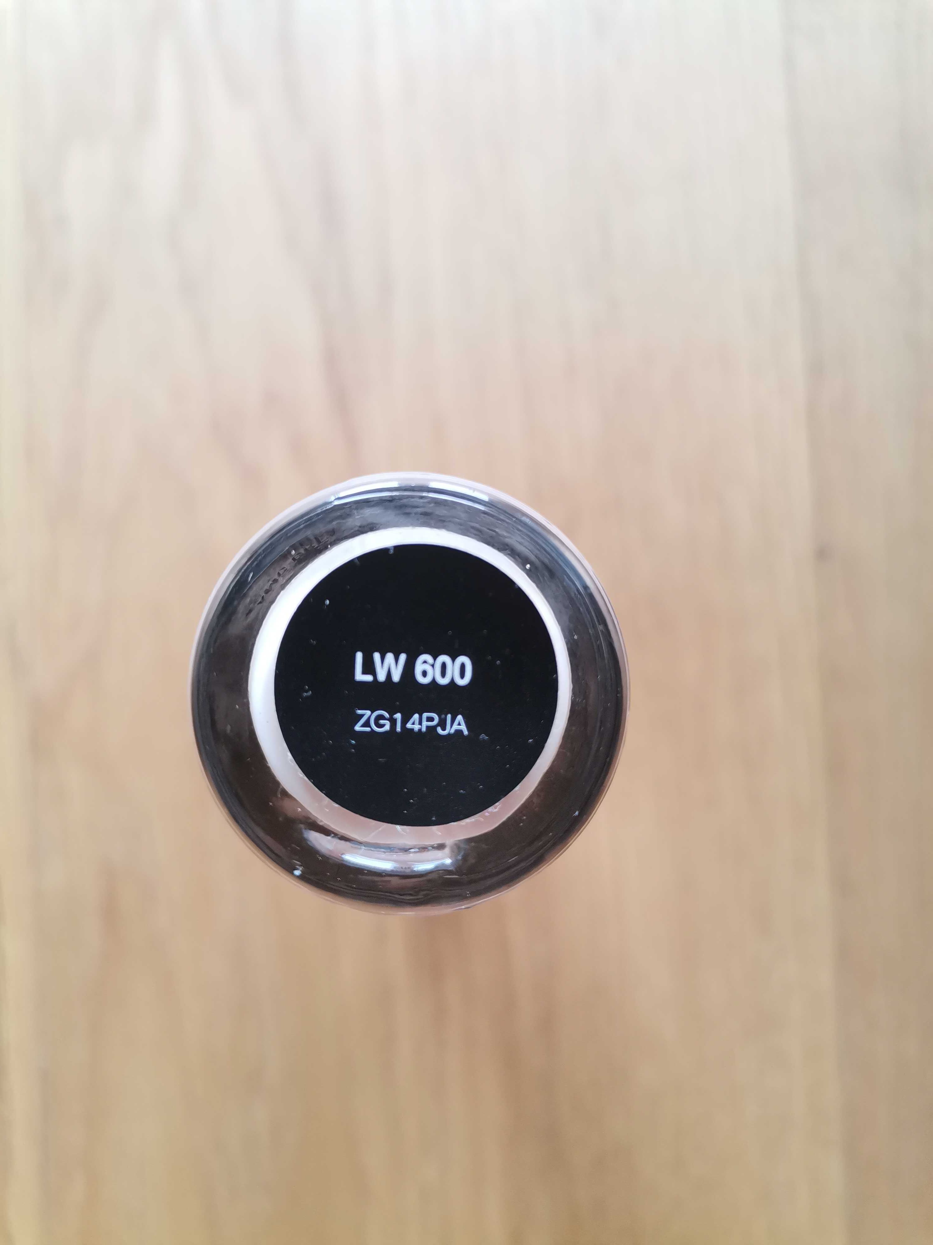 Inglot - podkład LW 600