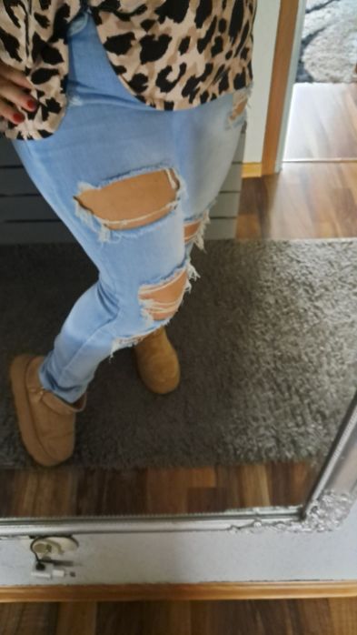 Spodnie z dziurami 48/52