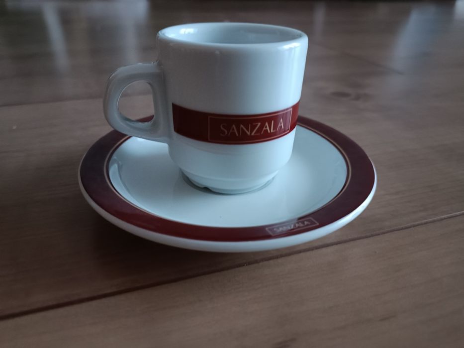 Chávena de café+ pires Sanzala (porcelanas SPAL)