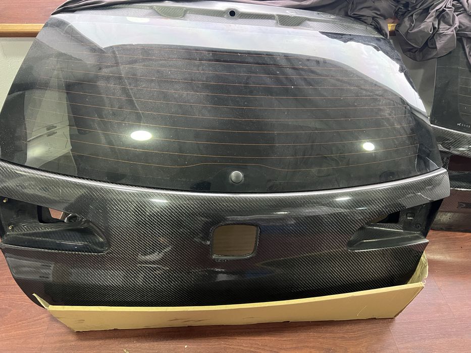 Mala e aileron em carbono ibiza 6L