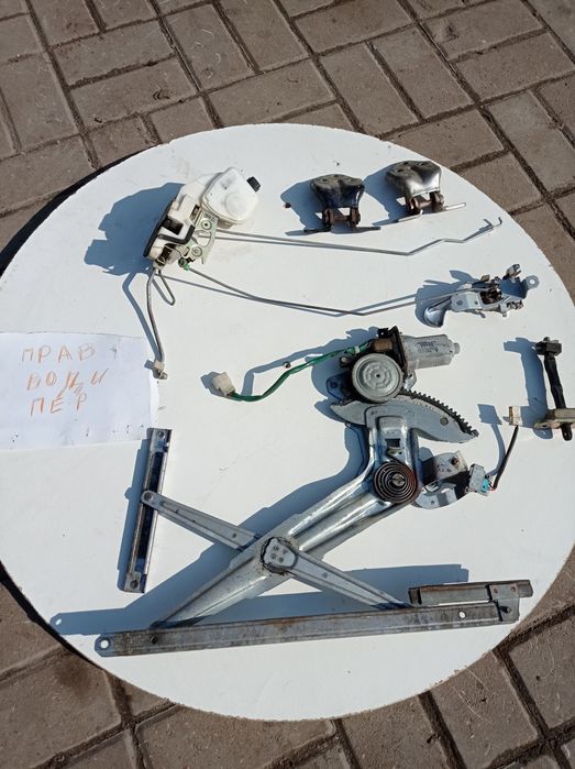 Склопідйомник замок L200
Mitsubishi Pajero Sport (1996-2008
Mitsub