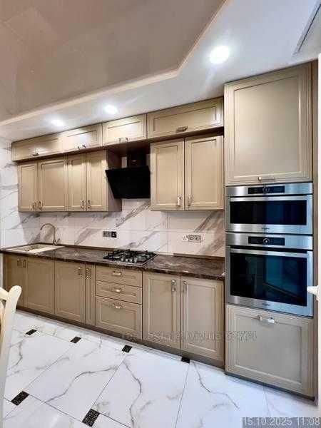 Оренда 3 кім, дворівневої квартири вул. Щепова 
Вул. Малоголосківська