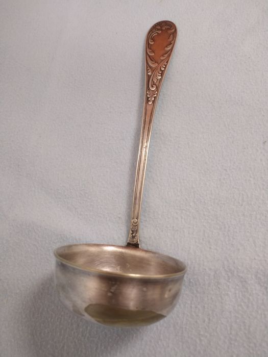 Sprzedam starą, posrebrzaną chochelkę