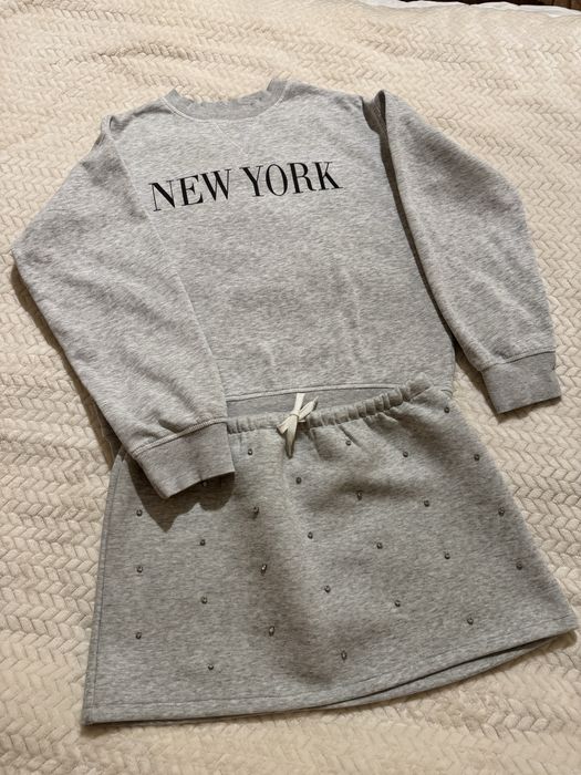 Костюм сірий юбка та світшот