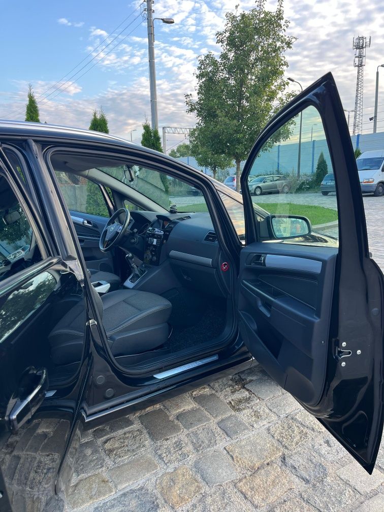 Opel Zafira B 1.8 бен/газ 2008 свіжопригнана