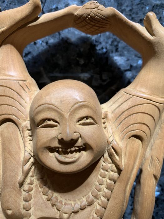 Estatua “Buddha que ri” (Laughing Buddha)