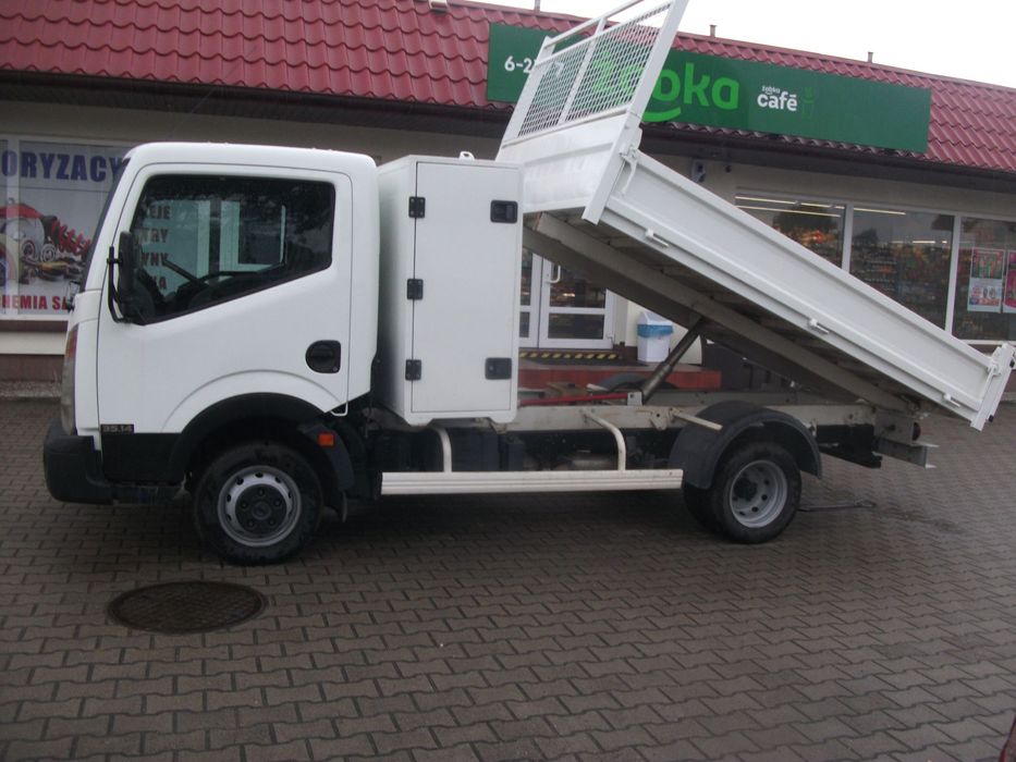 Nissan cabstar  wywrotka