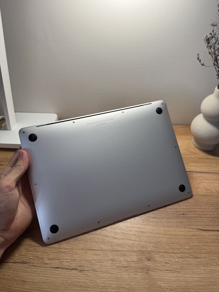 Apple MacBook Air 13 2020 M1 16Gb 256Gb Silver 92%