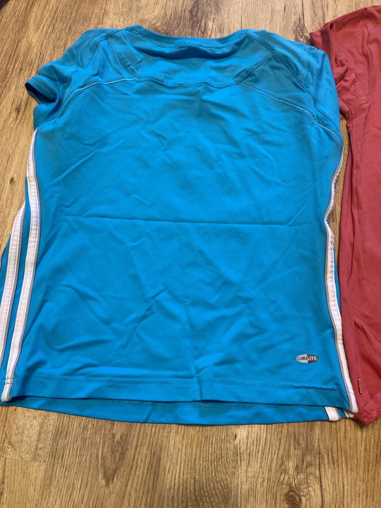 Bluzka Levi’s i adidas